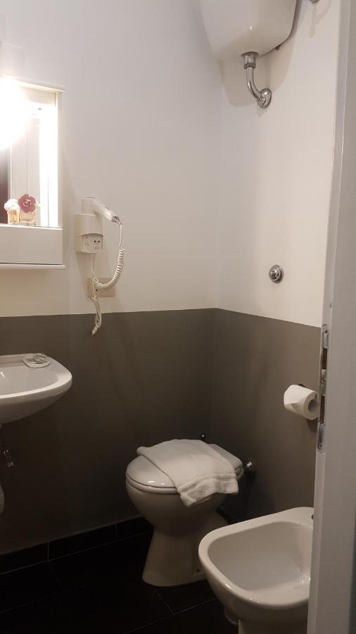 Domus Ferraro Affittacamere Roma